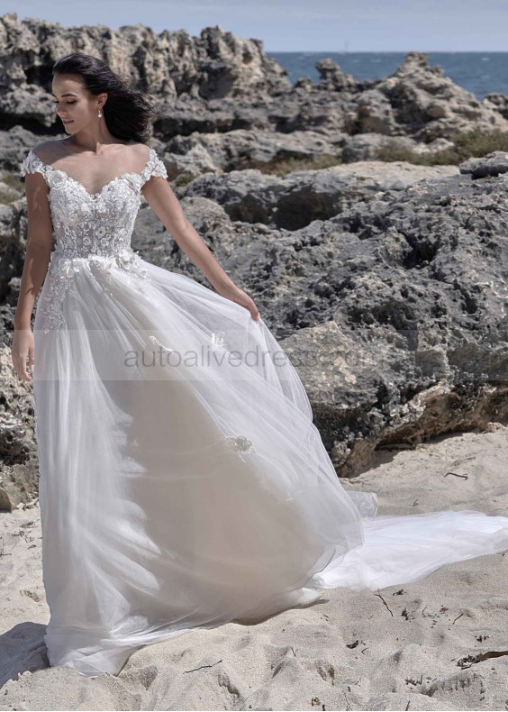 Cap Sleeves Ivory 3D Lace Tulle Gorgeous Wedding Dress